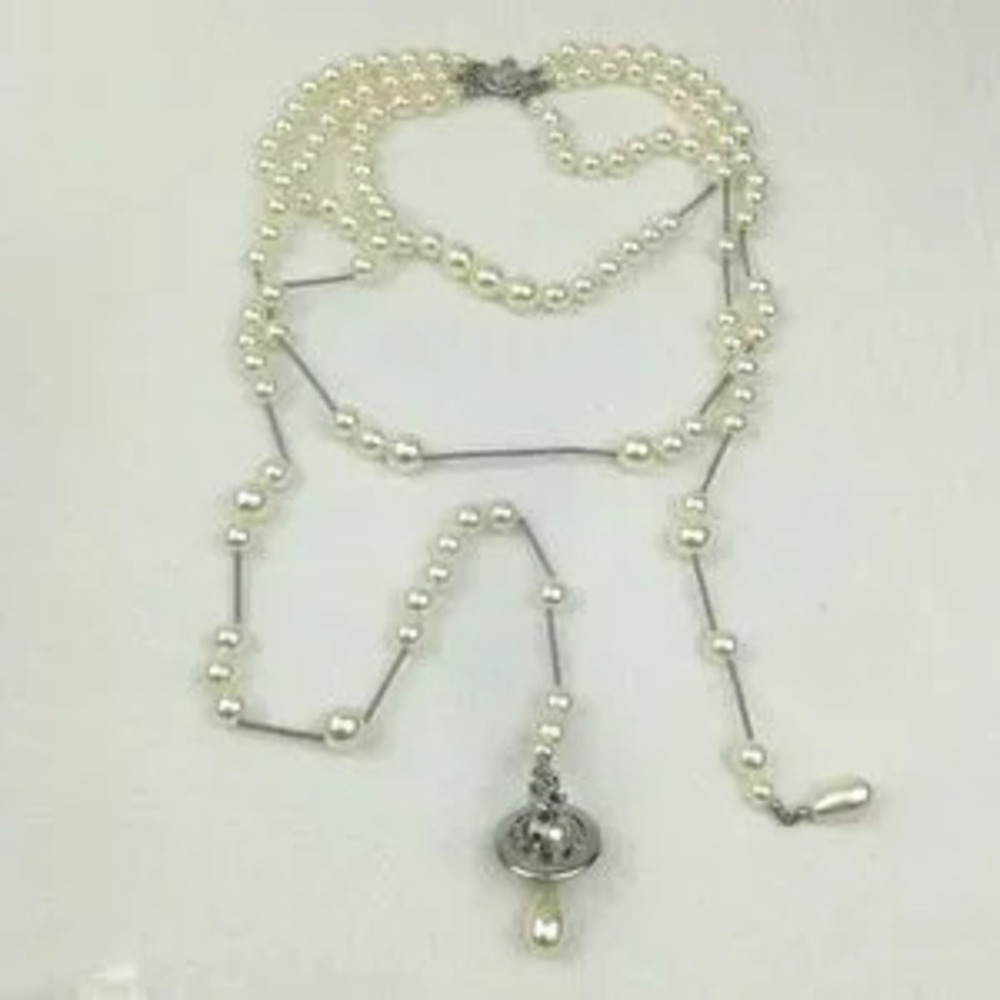 Vivienne Westwood Irregular Three Row Pearl Bas Relief Choker in Silver - Picture 2 of 5